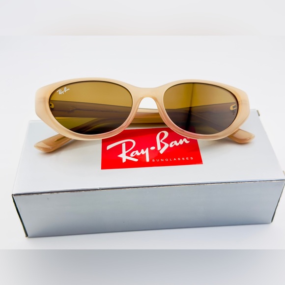 Ray-Ban Sunglasses Bio-Based RB4457D Polished Opal Beige Frame Dark Brown Lenses - Picture 14 of 15